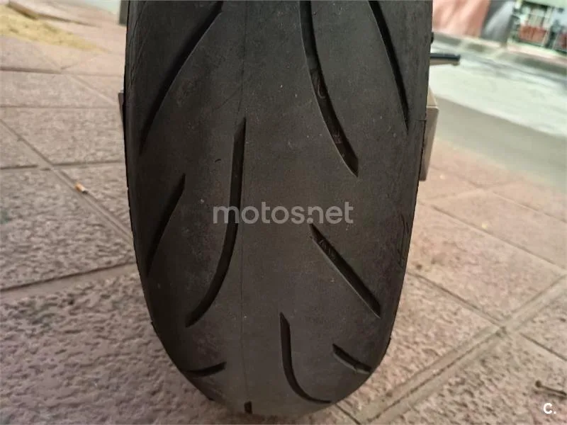 Yamaha FZ6 - Vista 6