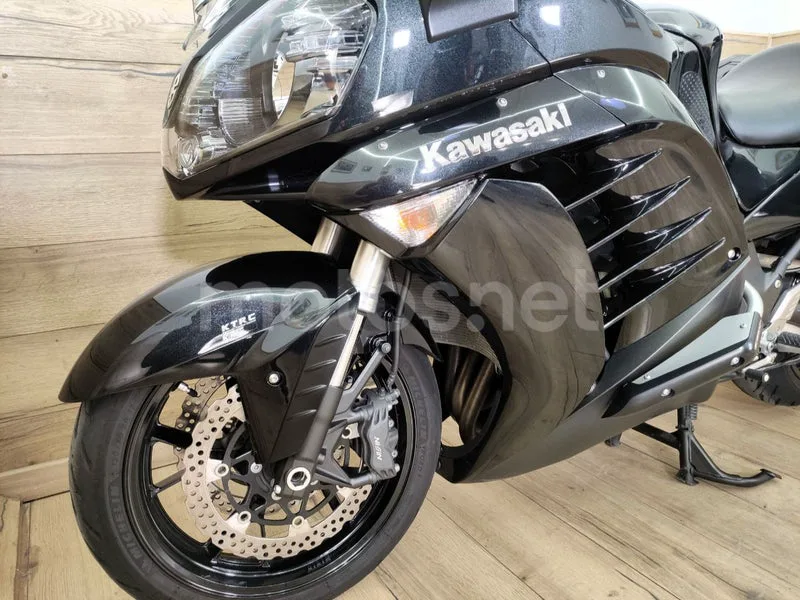Kawasaki 1400GTR - Vista 7