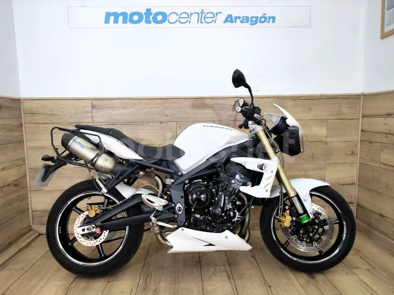Triumph Street Triple 3900 € 2012 Zaragoza - 1