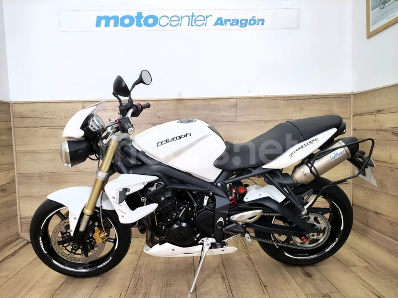 Triumph Street Triple 3900 € 2012 Zaragoza - 2