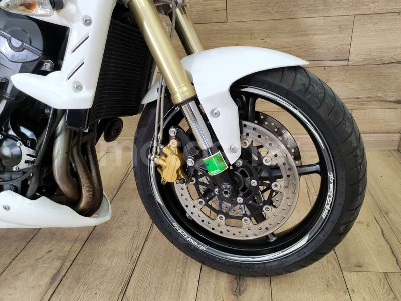 Triumph Street Triple - Vista 11