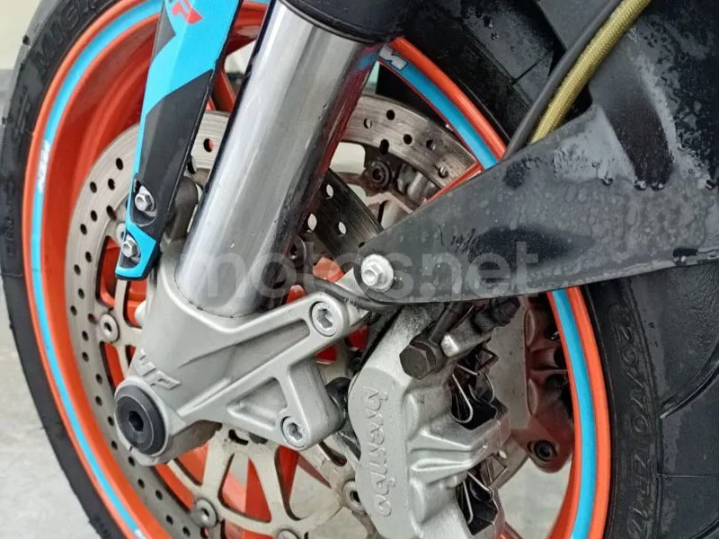 KTM 990 Super Duke - Vista 6