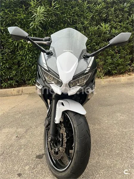 Kawasaki Ninja 650 - Vista 4