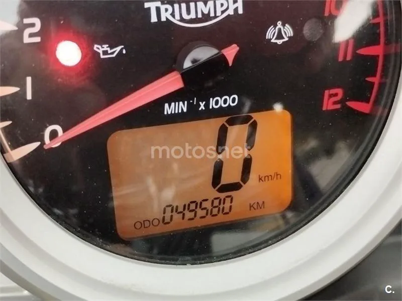 Triumph Tiger 1050 - Vista 7