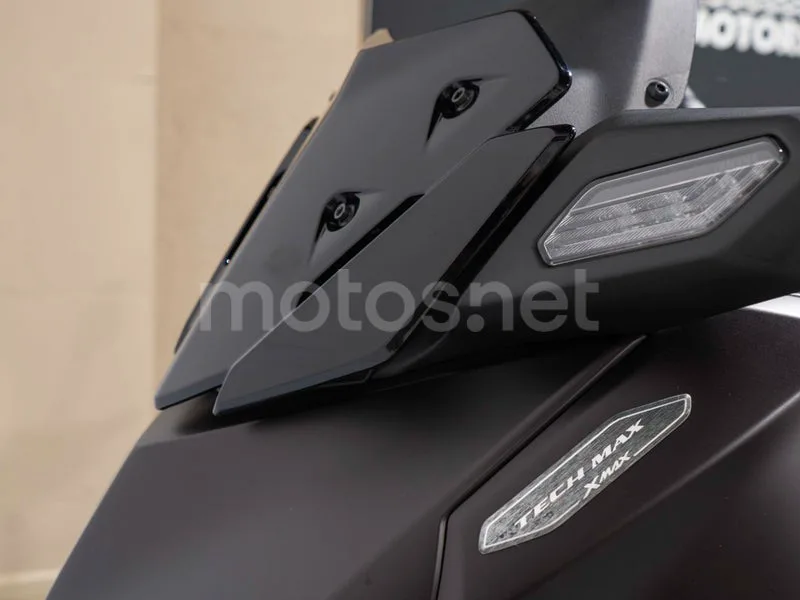 Yamaha XMAX 125 - Vista 19