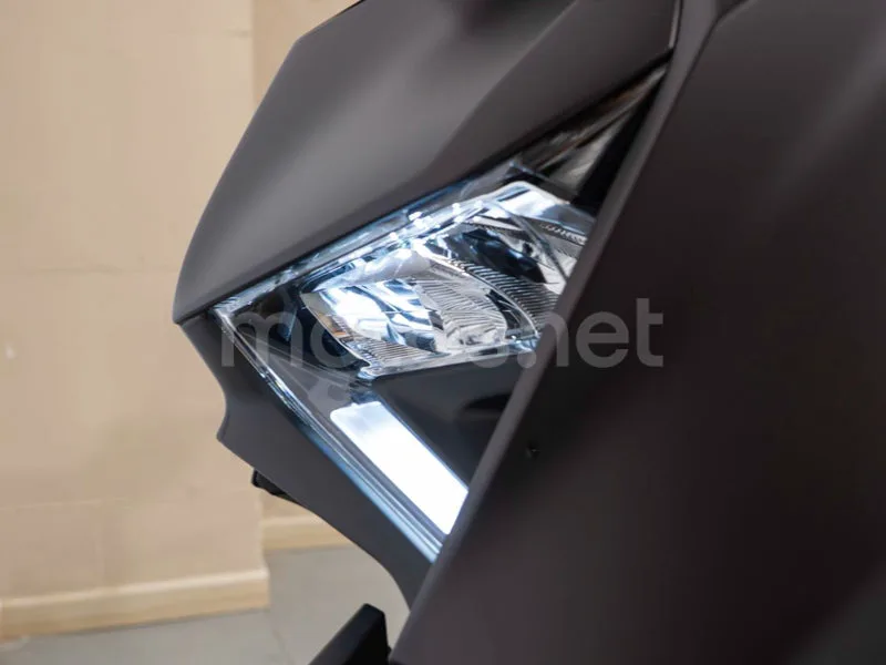 Yamaha XMAX 125 - Vista 20