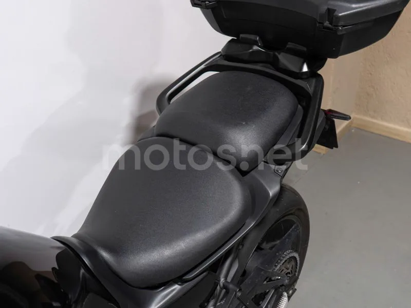 Yamaha Tracer 9 - Vista 12