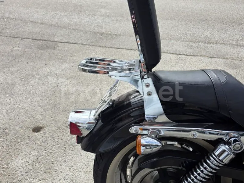 Harley-Davidson Sportster 1200 Custom - Vista 3