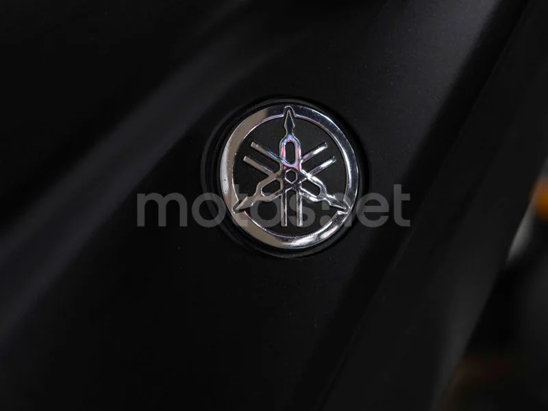 Yamaha NMAX - Vista 16