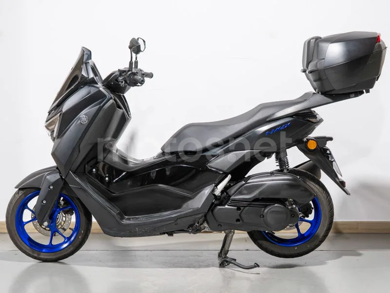 Yamaha NMAX - Vista 4