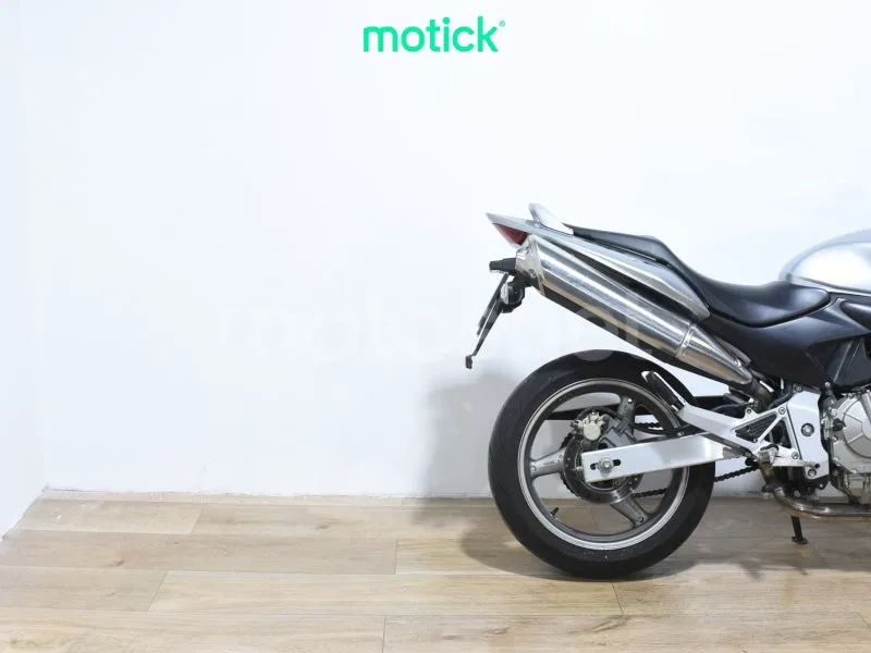 Honda CB600F Hornet - Vista 3