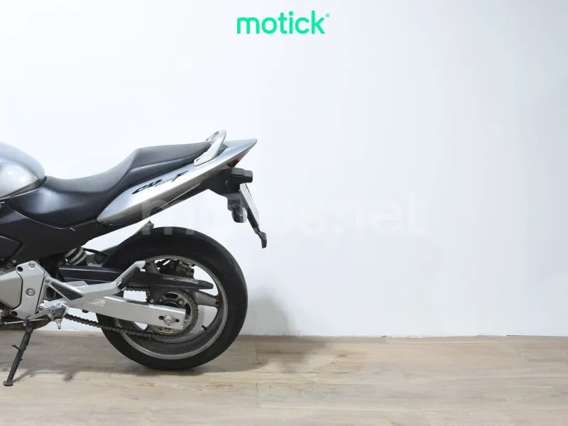 Honda CB600F Hornet - Vista 9