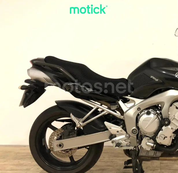Yamaha FZ6 - Vista 3