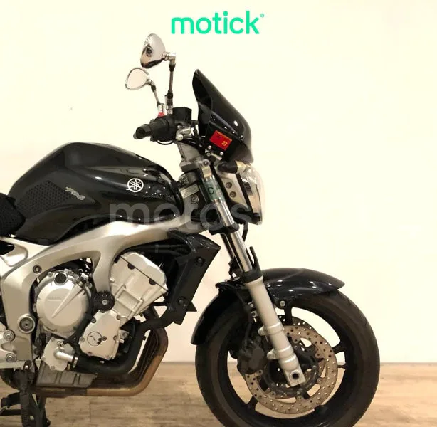 Yamaha FZ6 - Vista 4