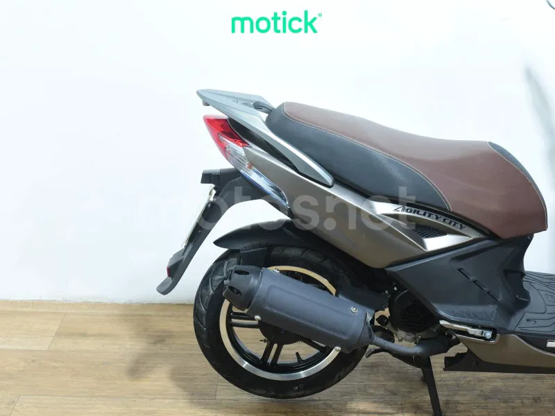 Kymco Agility City 50 - Vista 3