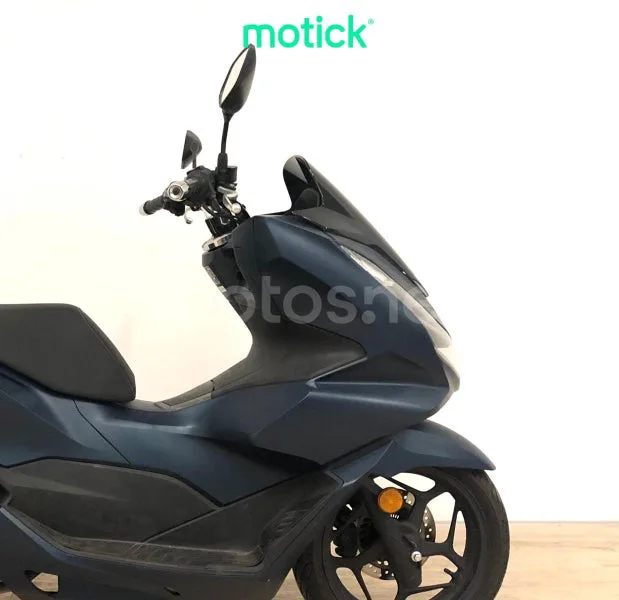 Honda PCX125 - Vista 4