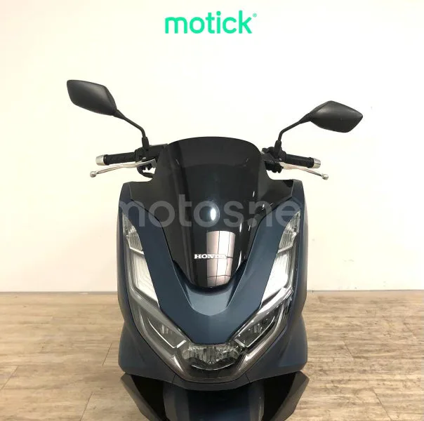 Honda PCX125 - Vista 9