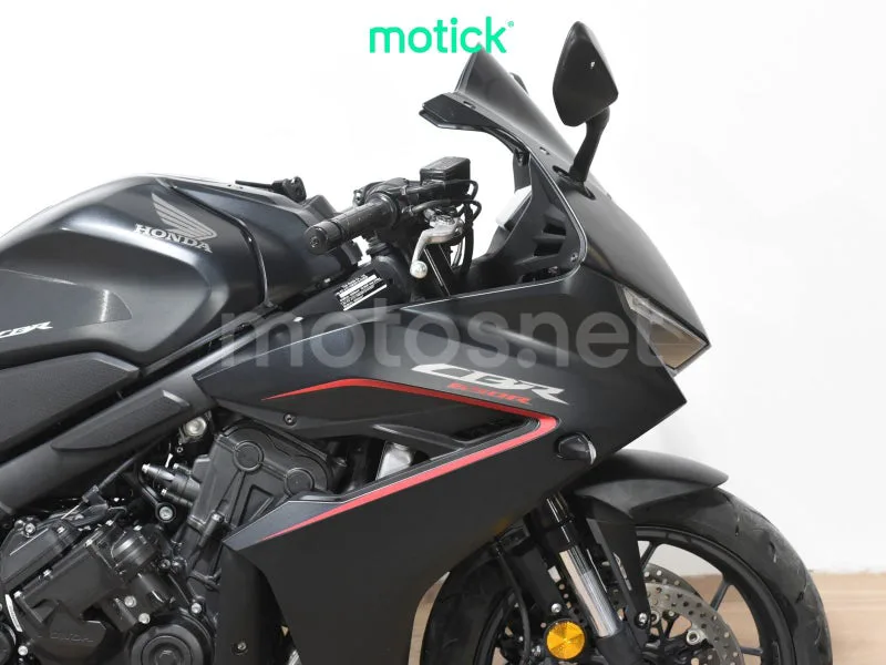 Honda CBR650R - Vista 4