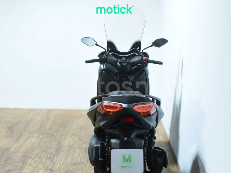 Yamaha XMAX 300 - Vista 6