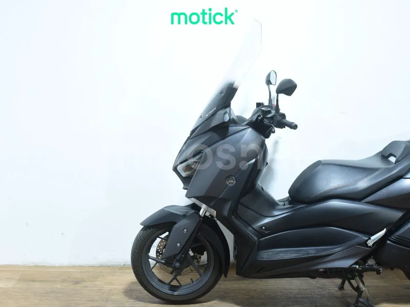 Yamaha XMAX 300 - Vista 8
