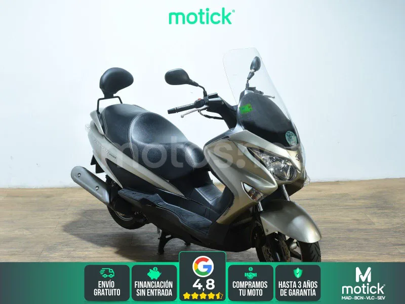 Suzuki Burgman 200 2590 € 2015 Sevilla - 1