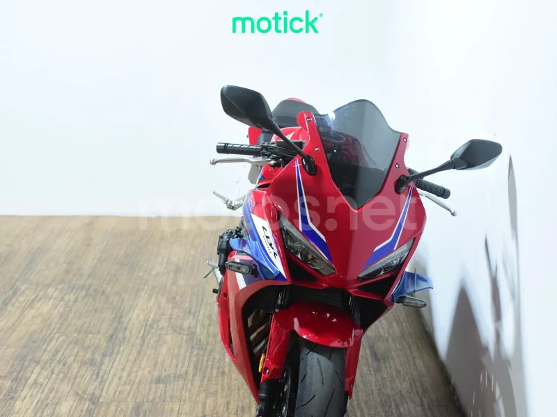 Honda CBR650R - Vista 11