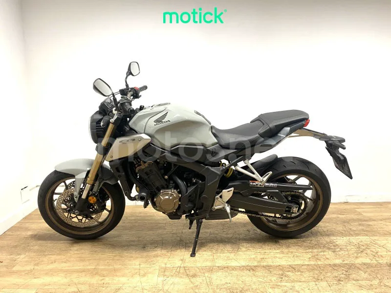 Honda CB650R - Vista 5