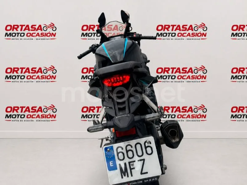 Honda CBR650R - Vista 4
