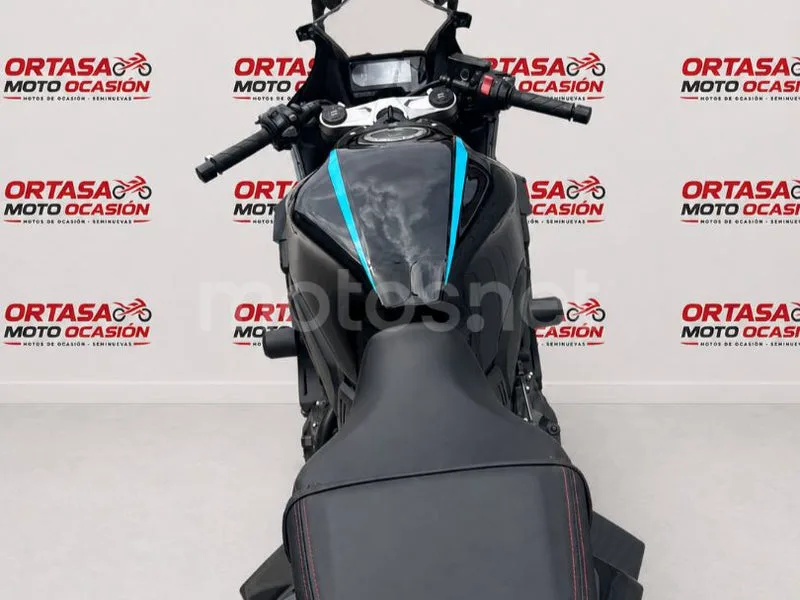 Honda CBR650R - Vista 5