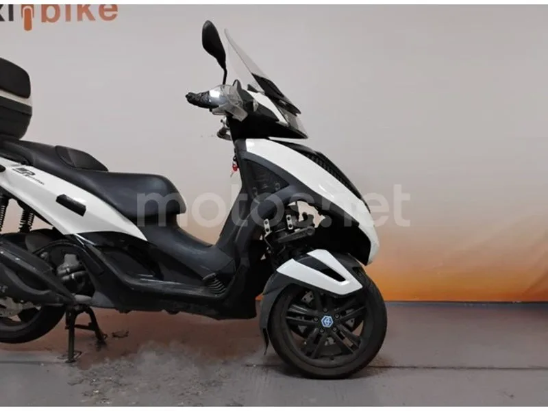 Piaggio MP3 - Vista 8