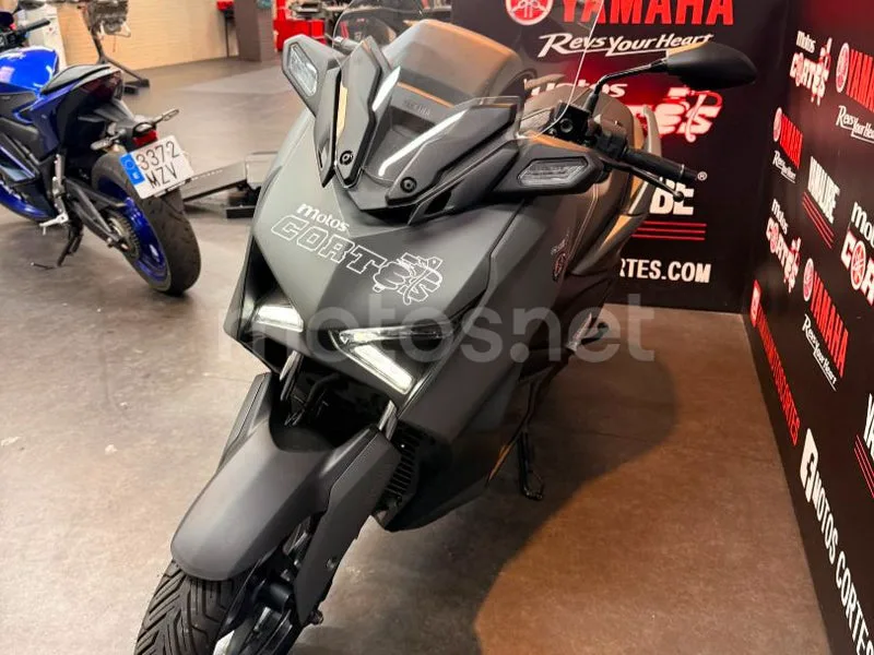 Yamaha XMAX 125 - Vista 5