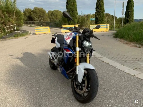 BMW F 900 R - Vista 4