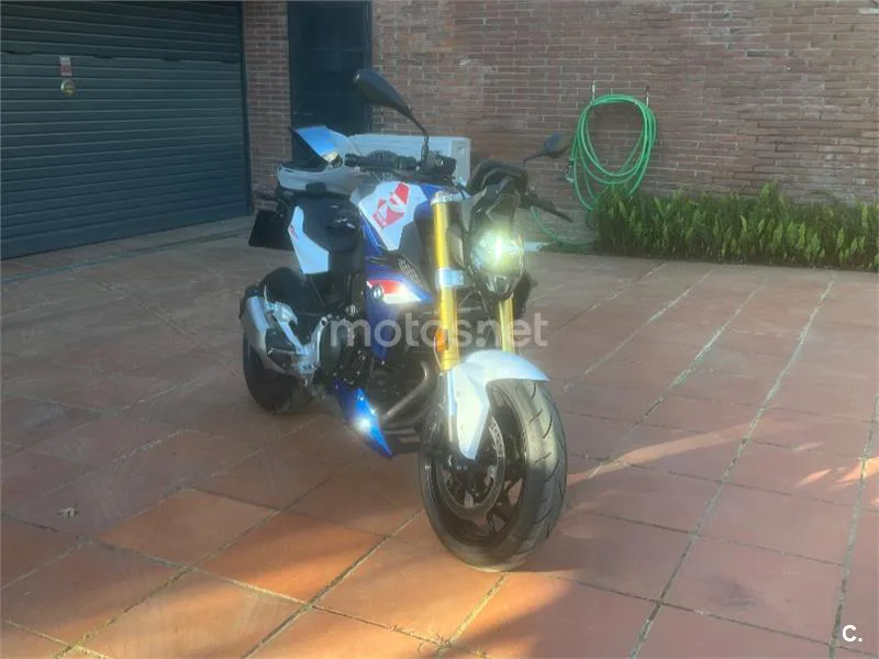 BMW F 900 R - Vista 9
