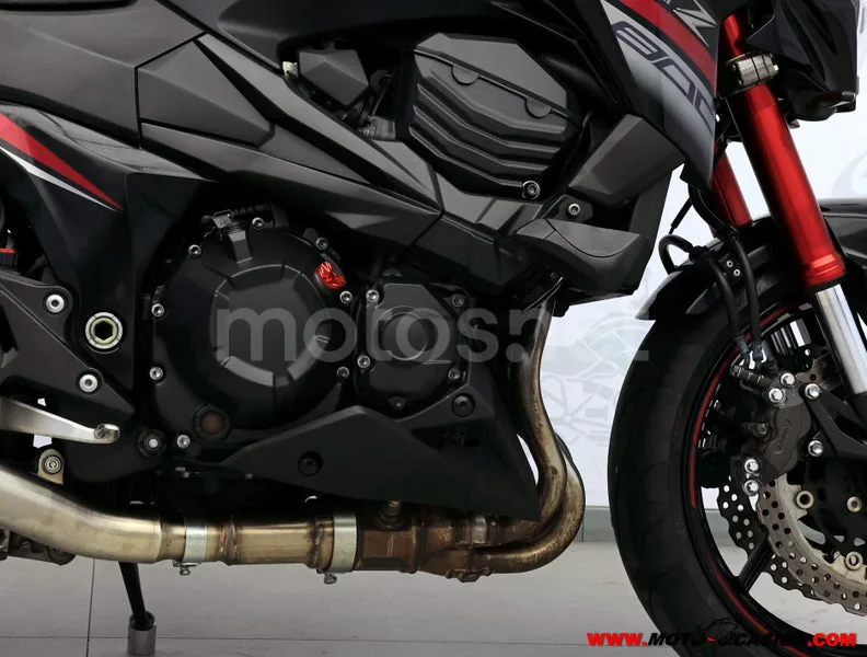 Kawasaki Z800 - Vista 5