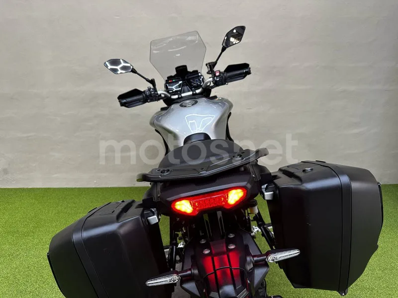 Yamaha Tracer 9 - Vista 9