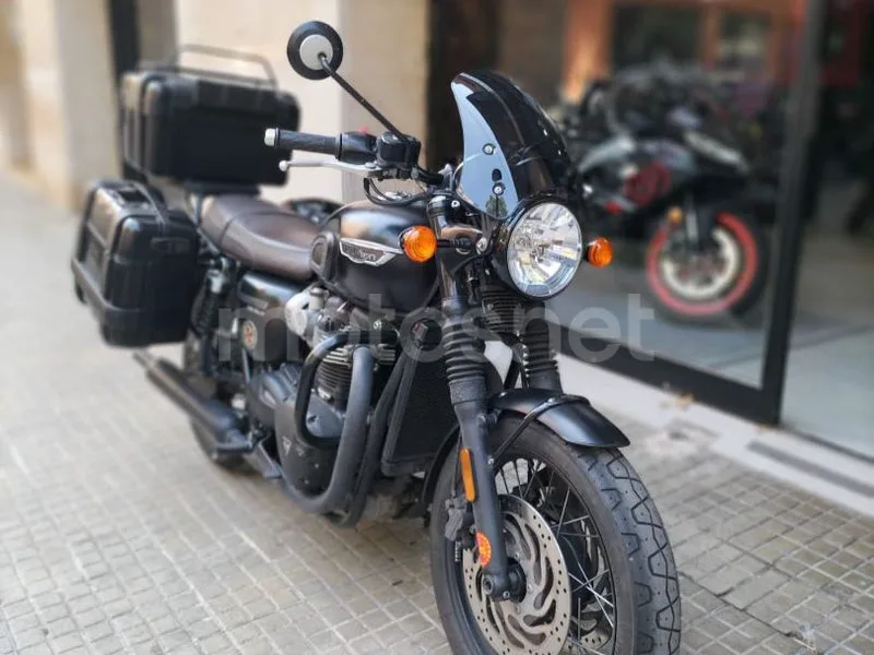 Triumph Bonneville T120 - Vista 3
