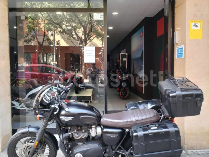 Triumph Bonneville T120 - Vista 8