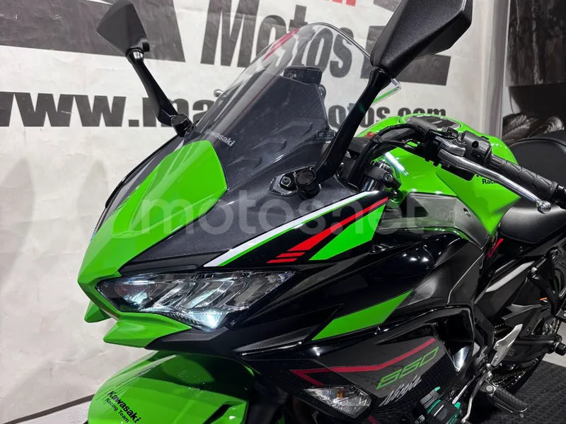 Kawasaki Ninja 650 - Vista 12