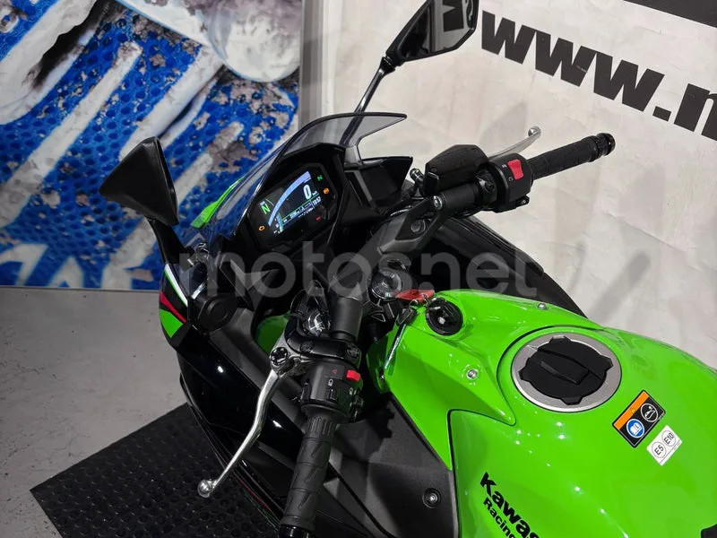 Kawasaki Ninja 650 - Vista 13