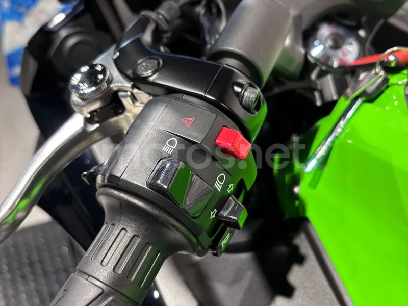 Kawasaki Ninja 650 - Vista 15