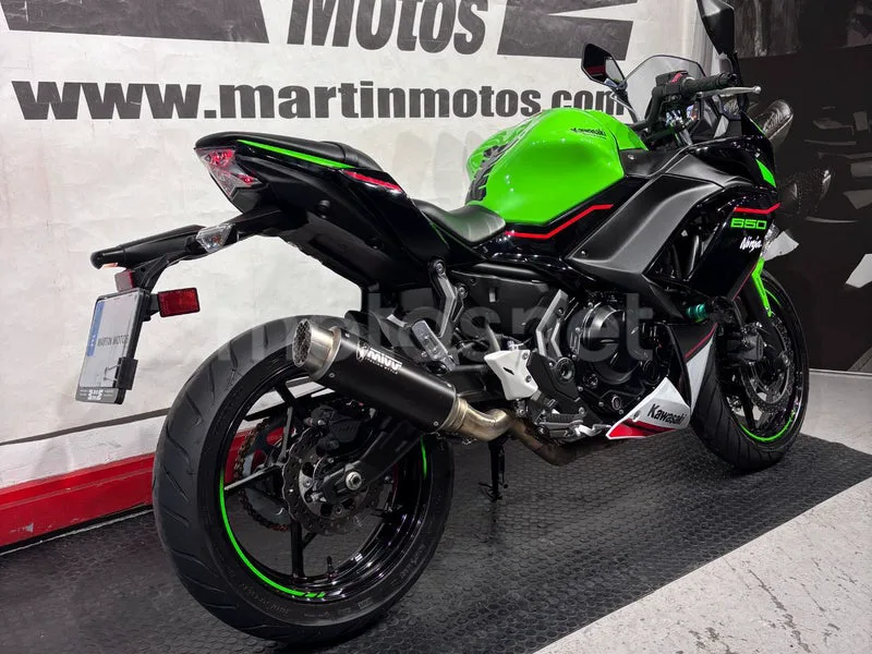 Kawasaki Ninja 650 - Vista 3