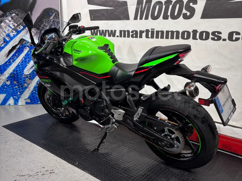 Kawasaki Ninja 650 - Vista 4