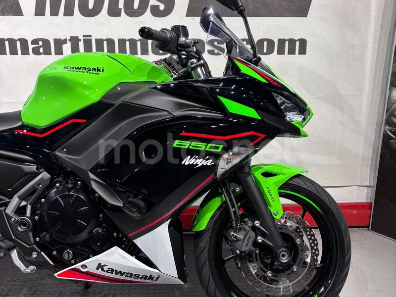 Kawasaki Ninja 650 - Vista 8