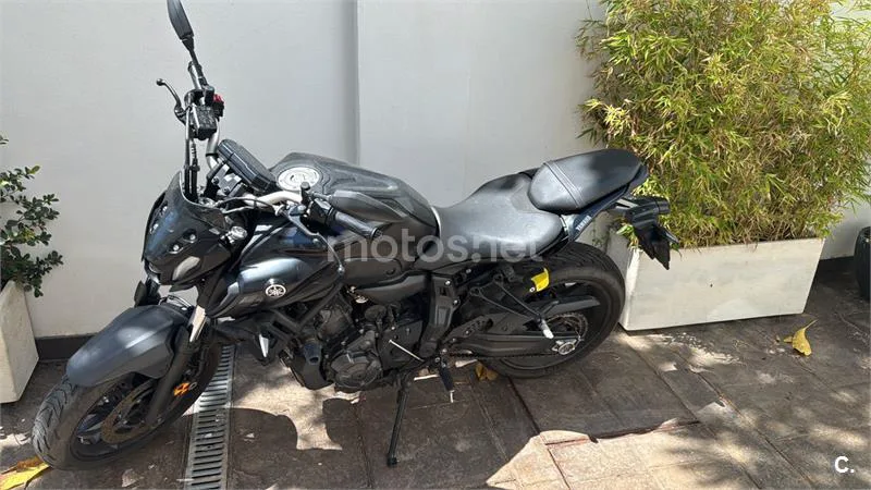 Yamaha MT-07 - Vista 6