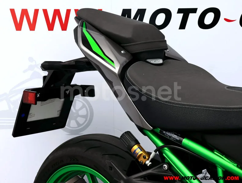 Kawasaki Z900 - Vista 11