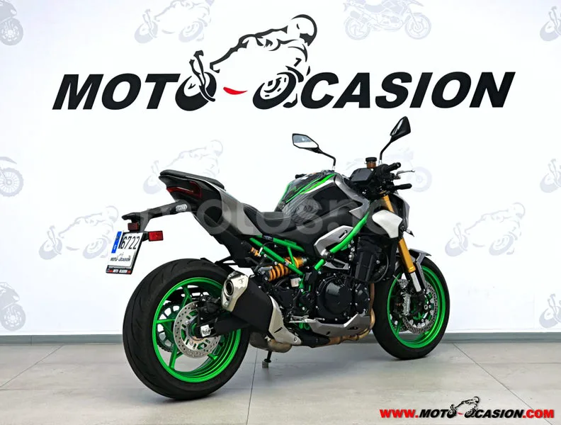 Kawasaki Z900 - Vista 3