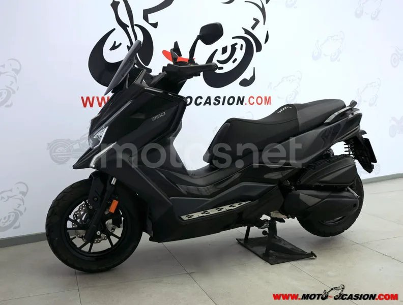 Kymco DTX 350 - Vista 7