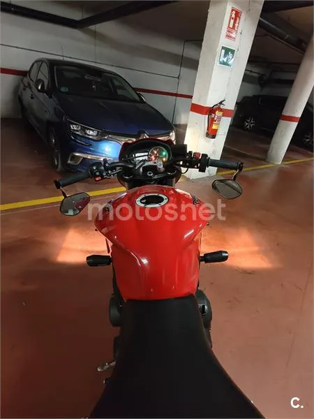 Triumph Street Triple - Vista 6