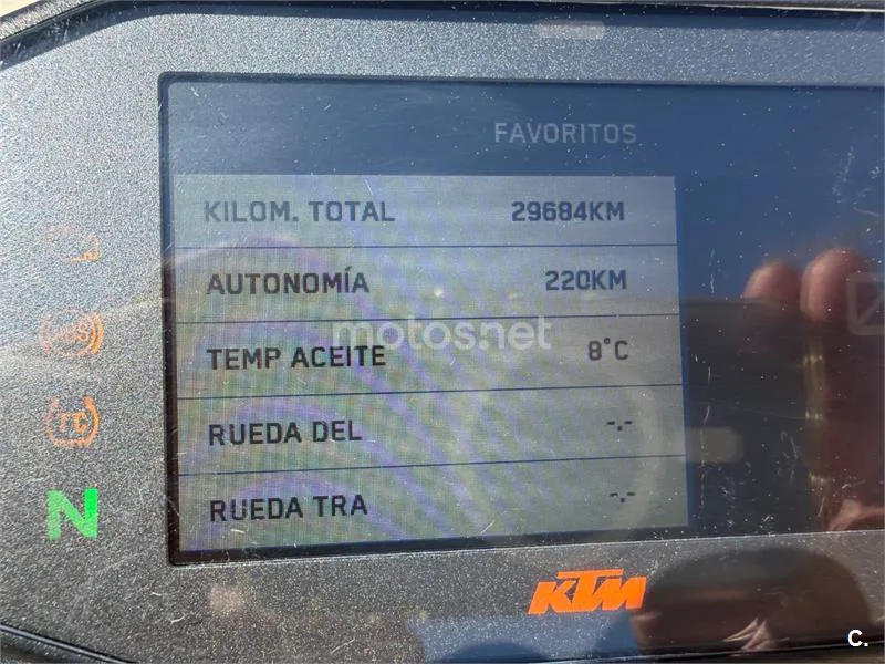 KTM 1290 Super Duke R - Vista 7