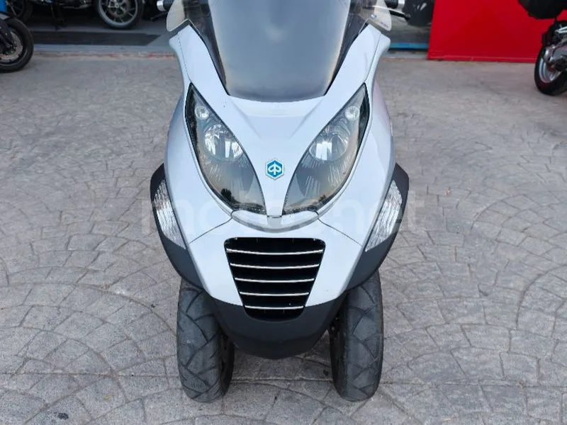 Piaggio MP3 400 4500 € 2008 Granada - 1